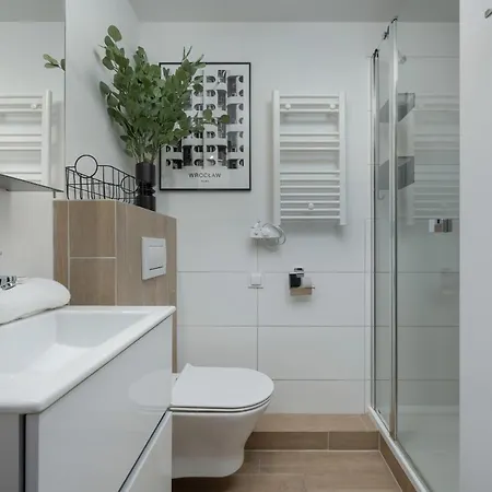 Apartamento Trendy With Office Near Main Station By Renters *