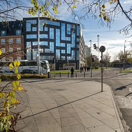 Trendy With Office Near Main Station By Renters Apartamento