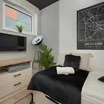 Appartement Trendy With Office Near Main Station By Renters Wrocław
