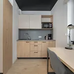 Appartement Trendy With Office Near Main Station By Renters