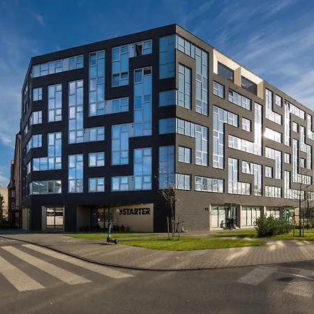 Trendy With Office Near Main Station By Renters