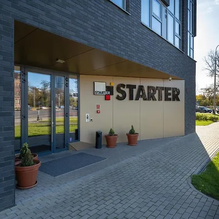 Trendy With Office Near Main Station By Renters דירה *