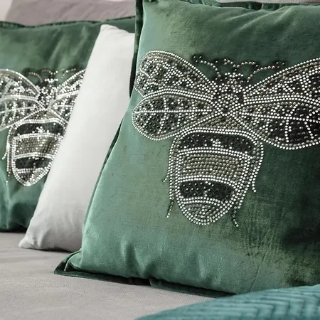 Trendy With Office Near Main Station By Renters דירה *