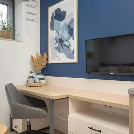 Trendy With Office Near Main Station By Renters דירה ורוצלב