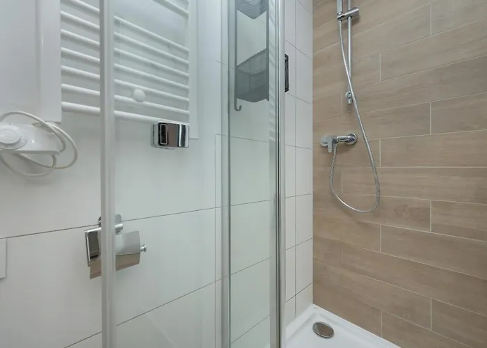 Trendy With Office Near Main Station By Renters * Wrocław