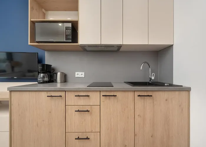 Trendy With Office Near Main Station By Renters Appartement