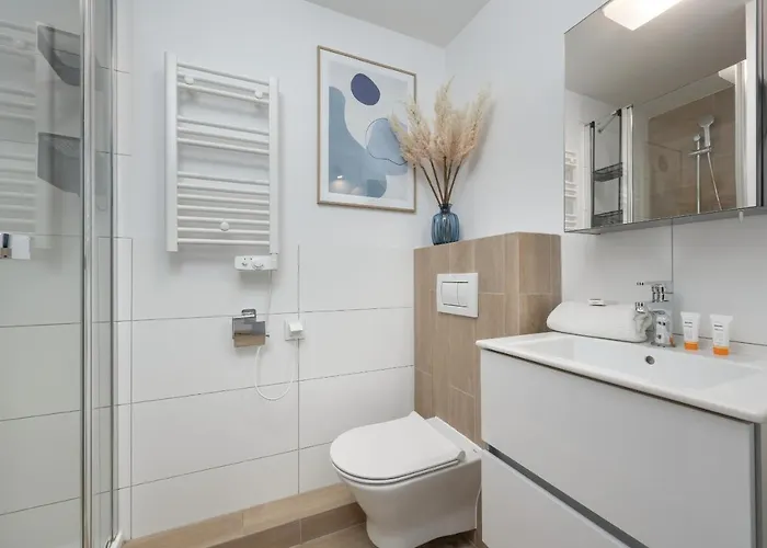 Trendy With Office Near Main Station By Renters Wrocław