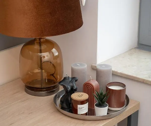 Trendy With Office Near Main Station By Renters Appartement